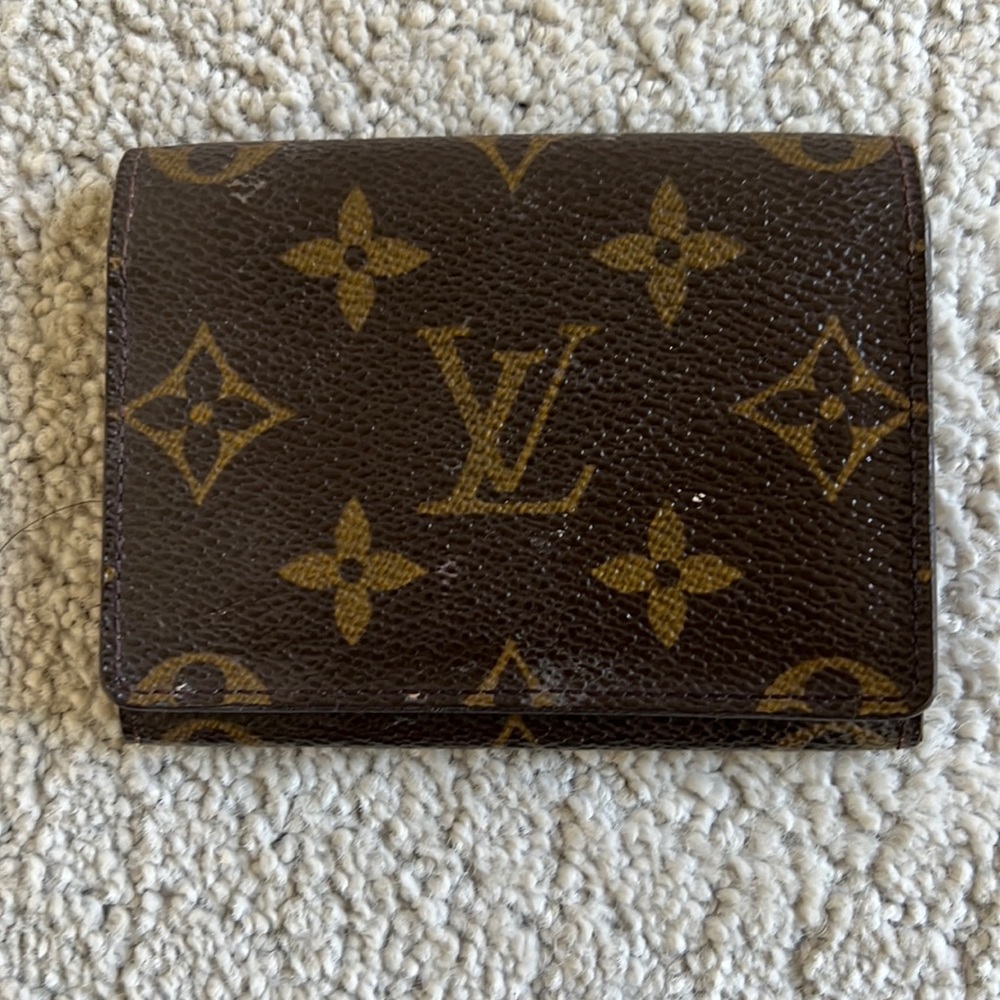 Louis Vuitton monogram wallet/card holder 100% authentic